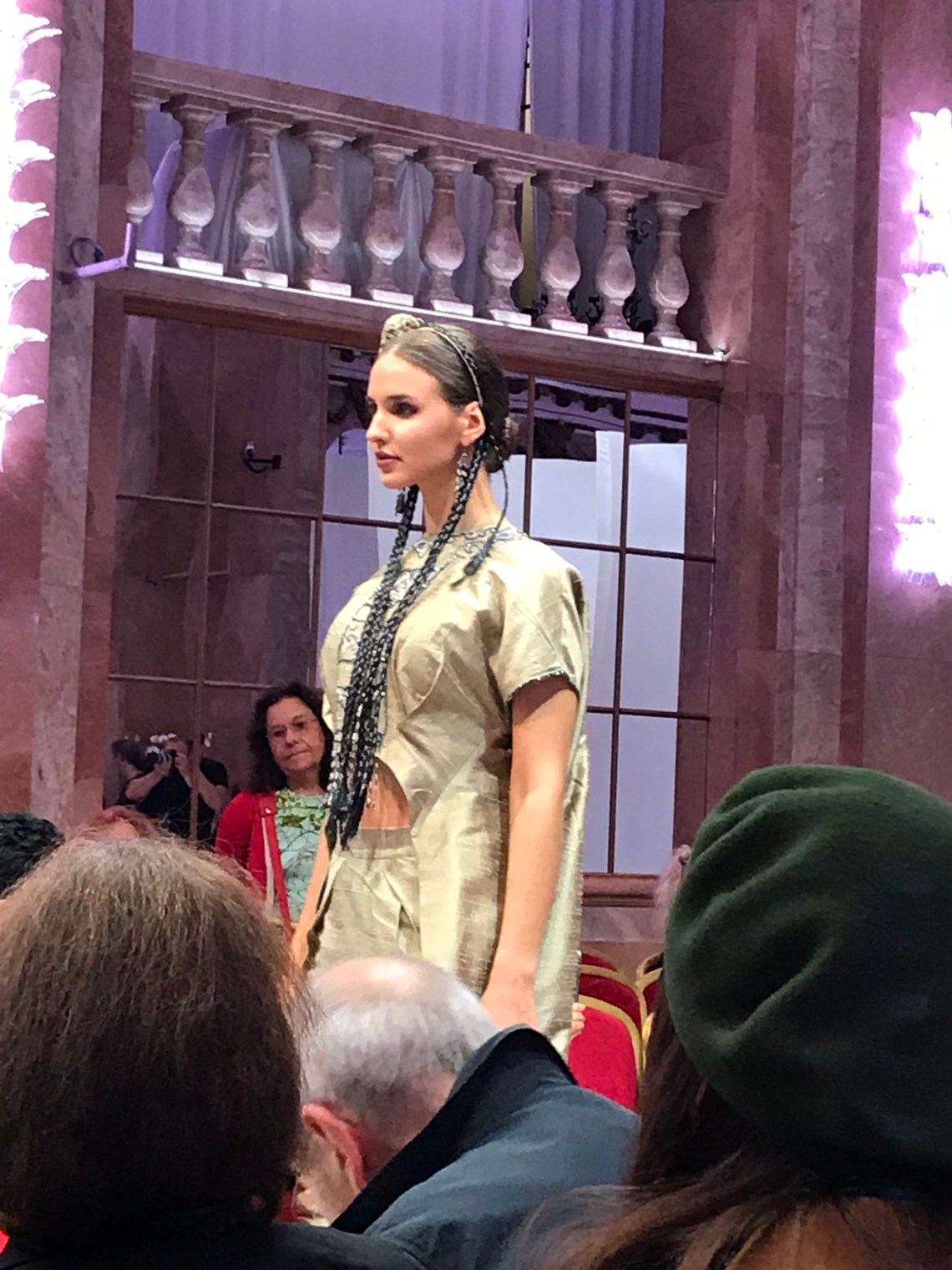 E7589124-E0AE-446C-91AA-A370D3F977F6